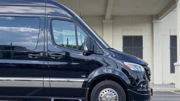 inglewood 12 passenger sprinter van