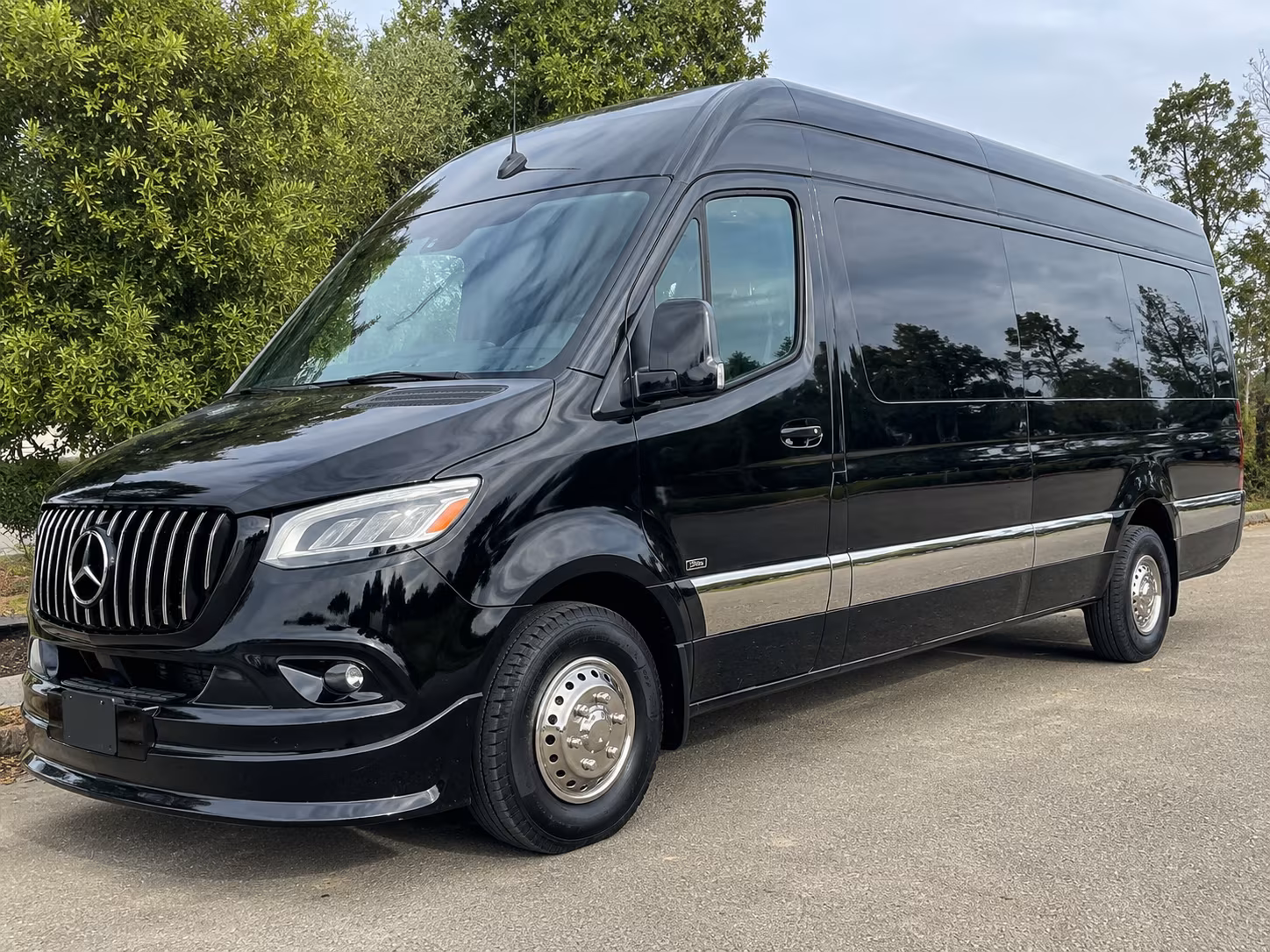 find the perfect transportation for your next private event 3
