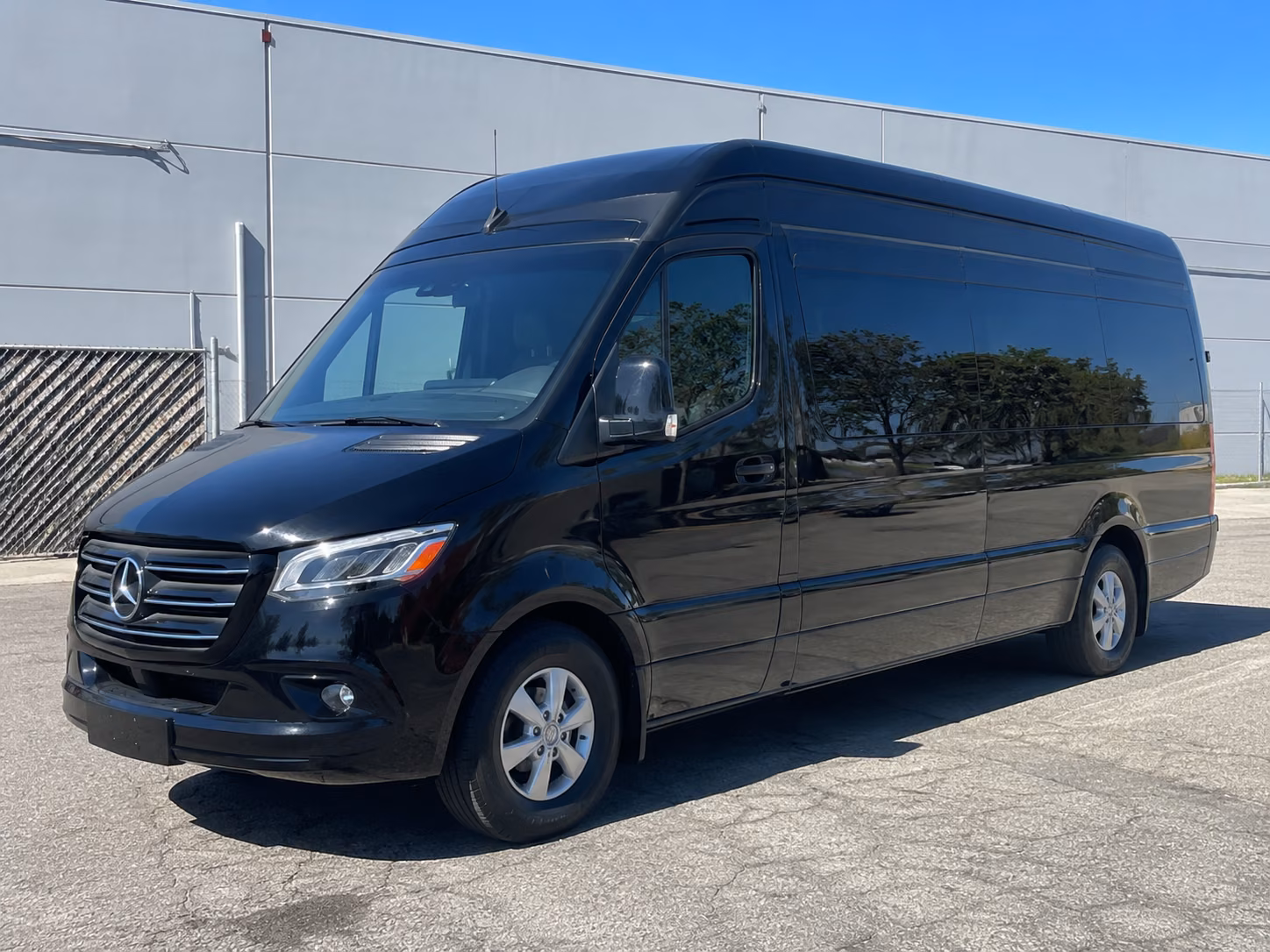 inglewood 20 passenger sprinter van